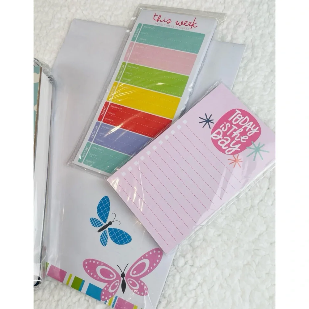 (NWT) 4-Piece Notepad and Paper Variety Bundle